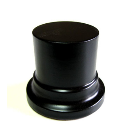Peana Pedestal 50mm de altura, parte superior 4,5cm. Realizado en MDF, lacado Negro. Marca Peanas.net. Ref: 8001N.