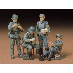 German Soldiers at Rest. Escala 1:35. Marca Tamiya. Ref: 35129.