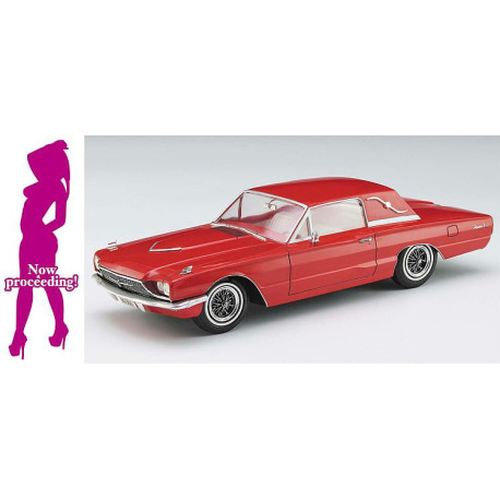 1966 American Coupe Type T, con Blond Girl's Figure. Escala 1:24. Marca Hasegawa. Ref: 52241.