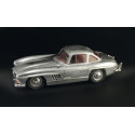 MERCEDES-BENZ 300 SL GULLWING. Esca 1:16. Marca Italeri. Ref: 3612.