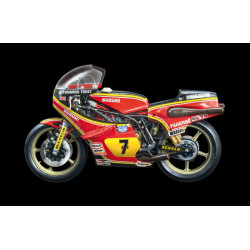 Moto Suzuki RG 500 XR27.1970-1980. Escala 1:9. Marca Italeri. Ref: 4644.