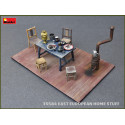 EAST EUROPEAN HOME STUFF. Escala 1:35. Marca Miniart. Ref: 35584.