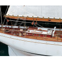 Dorade Racing Yacht, Yate de Regata. Escala 1:20. Marca Amati. Ref: 1605.