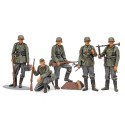 GERMAN INFANTRY SET (MID-WWII). Escala 1:35. Marca Tamiya. Ref: 35371.