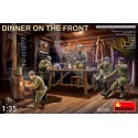 DINNER ON THE FRONT. Escala 1:35. Marca Miniart. Ref: 35325.
