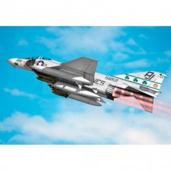 Avión USMC F-4J PhantomII VMFA-333 Fighting Shamrocks. Escala 1:48. Marca Academy. Ref: 12356.