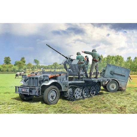 VEHÍCULO SD.KFZ.10/4 with FLAK 30 and 4 FIGURAS. Escala 1:35. Marca Italeri. Ref: 6395.
