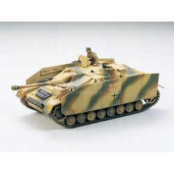 Tanque German Sturmgeschutz IV. Escala 1:35. Marca Tamiya. Ref: 35087.